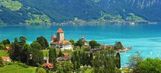 Lac de Thoune propice aux rencontres sérieuses